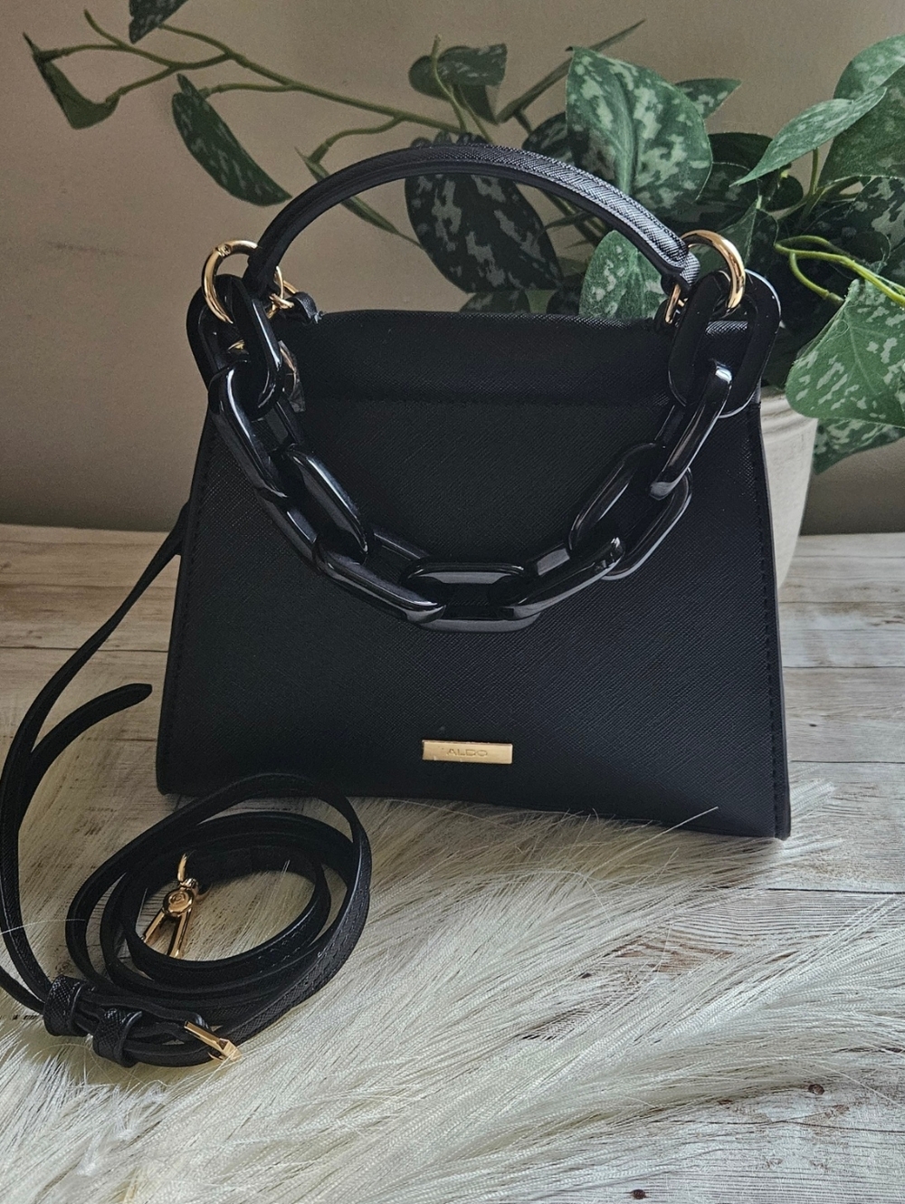 Aldo nwot Ererrabaenn Satchel Crossbody Bag Purse in classic black an exquisite